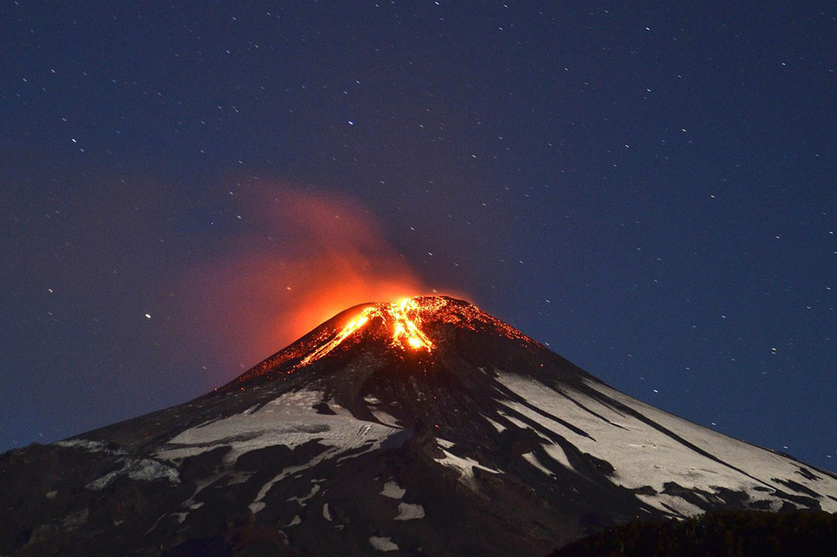 Erupção do vulcão Villarrica em Pucón, 2015