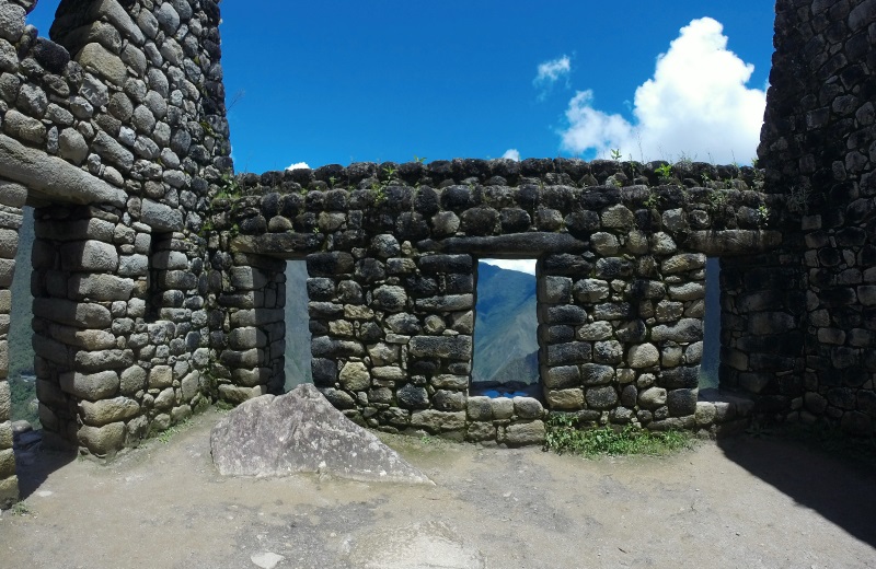 Ruínas Incasno topo do Waynapicchu em Machu Picchu