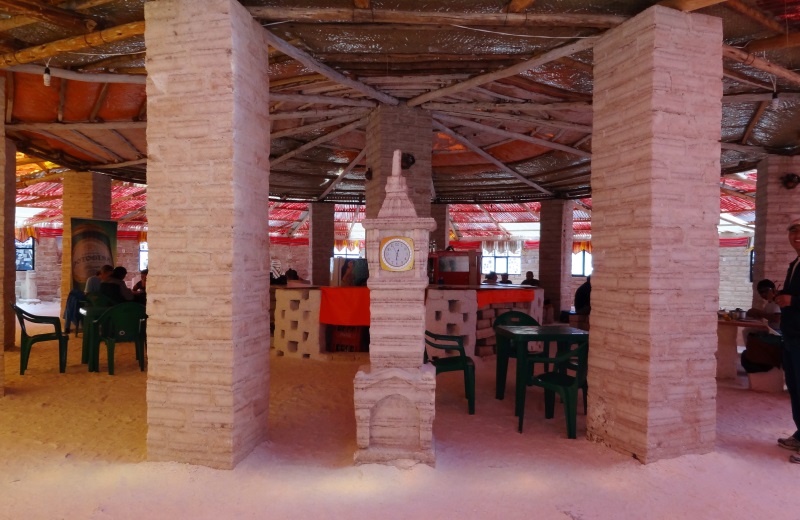 Hotel de Sal no meio do Salar de Uyuni