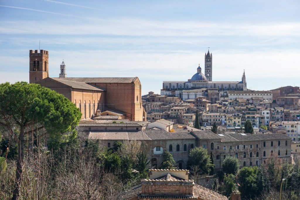 Centro histórico de Siena visto da Fortezza Medicea, Toscana, Itália