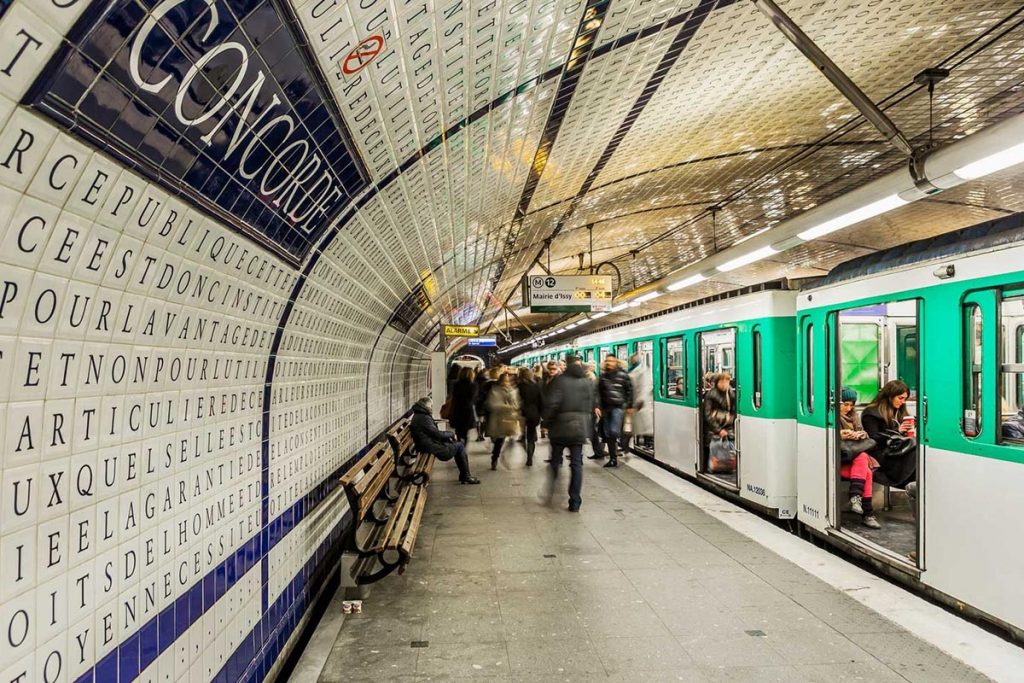 Estação de Metrô em Paris. 
