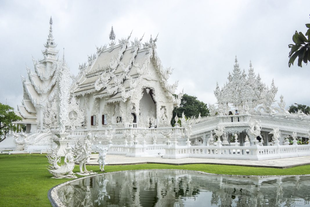 Templo Branco de Chiang Rai, Tailândia